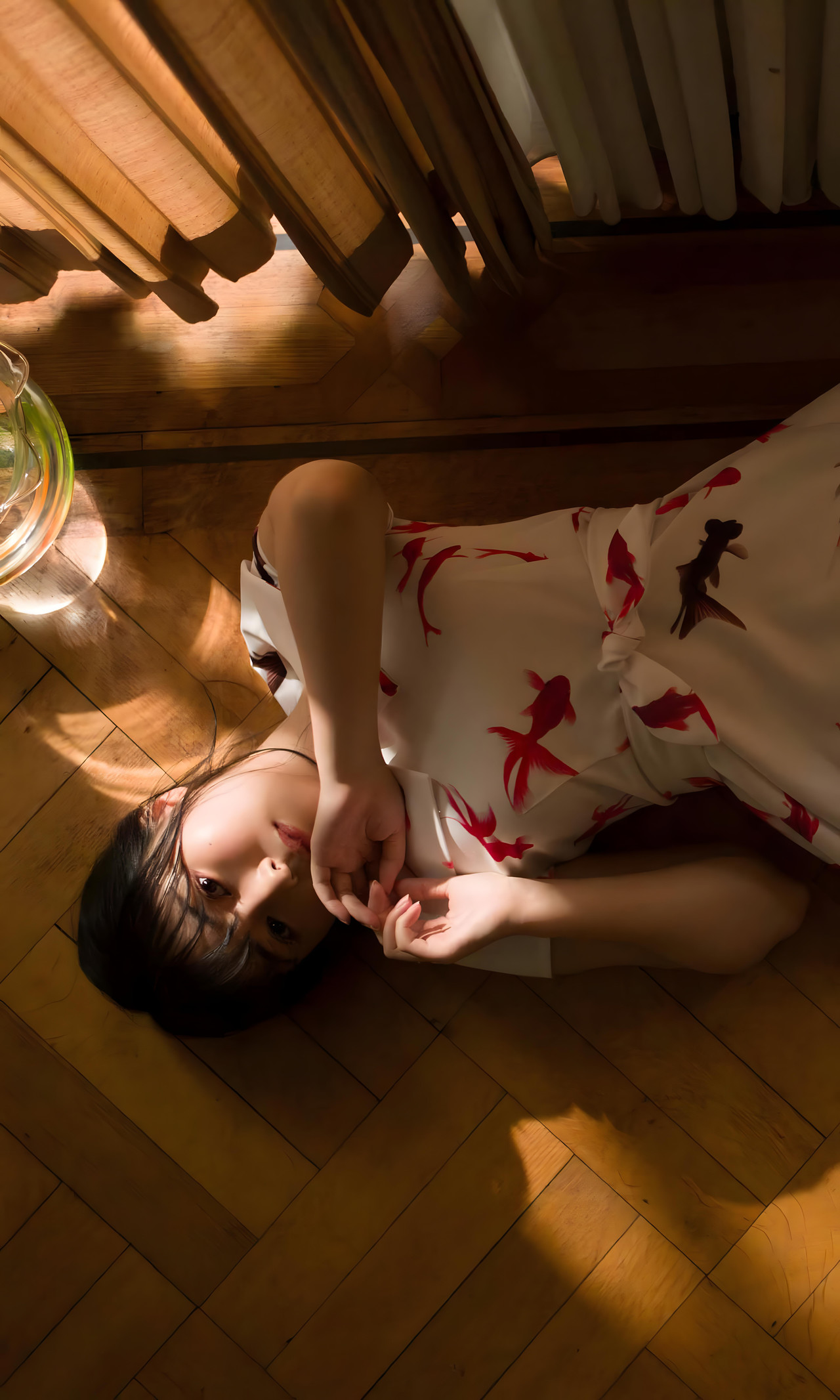 Sakina Tonchiki 頓知気さきな, デジタル写真集 「夏の金魚」 Set.02