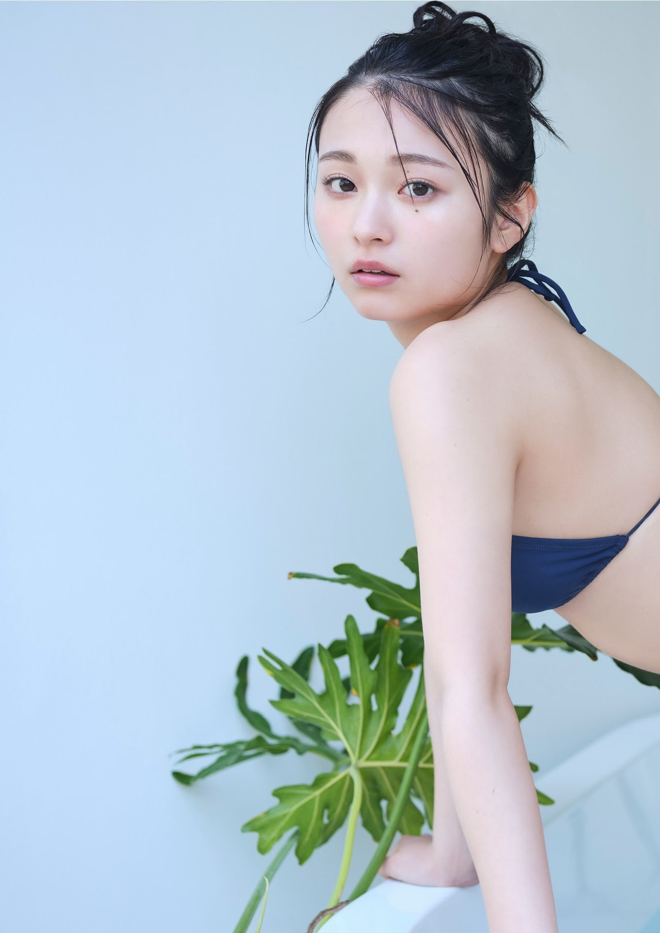 Mizuki Kirihara 桐原美月, デジタル限定 YJ Photo Book 「少女と大人と」 Set.01
