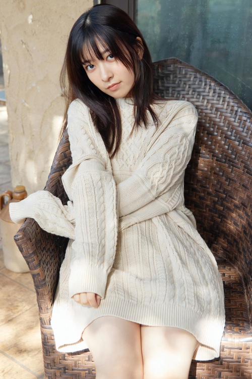 Read more about the article Nozomi Suzuhara 鈴原希実, Young Jump 2024 No.02 (ヤングジャンプ 2024年2号)