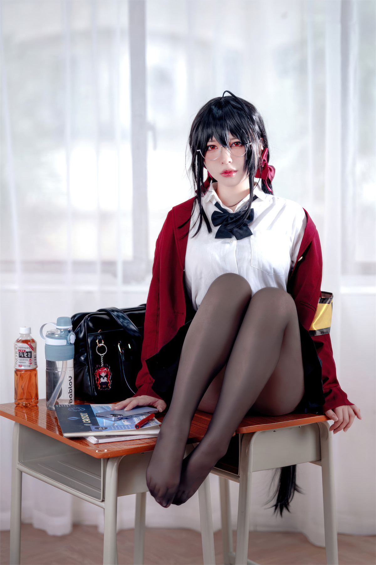 Распутный Cosplay 半半子Banbanko 大凤 风纪委员 footfetish